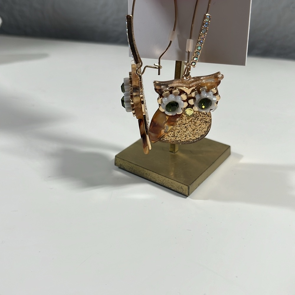 Betsy Johnson Holiday Earings - Picture 3 of 5